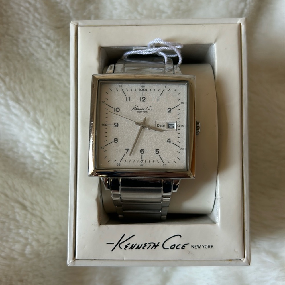 NWT men’s watch